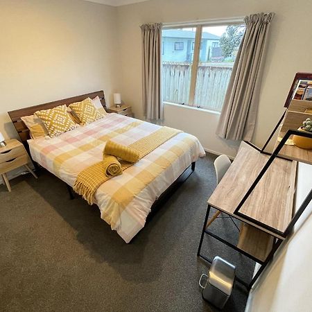 Papamoa Two Rooms & Kitchenette - Dogs Welcome Buitenkant foto