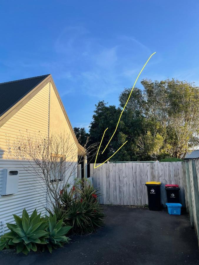 Papamoa Two Rooms & Kitchenette - Dogs Welcome Buitenkant foto